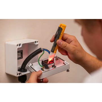 Tápösvény és erős áram kiépítés Tápösvény és erős áram kiépítés