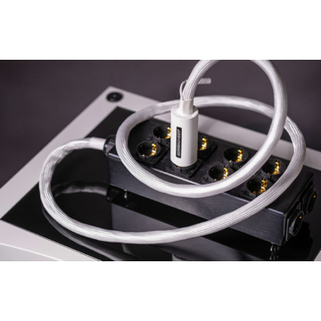 Hálózati zavarszűrés, tápellátás