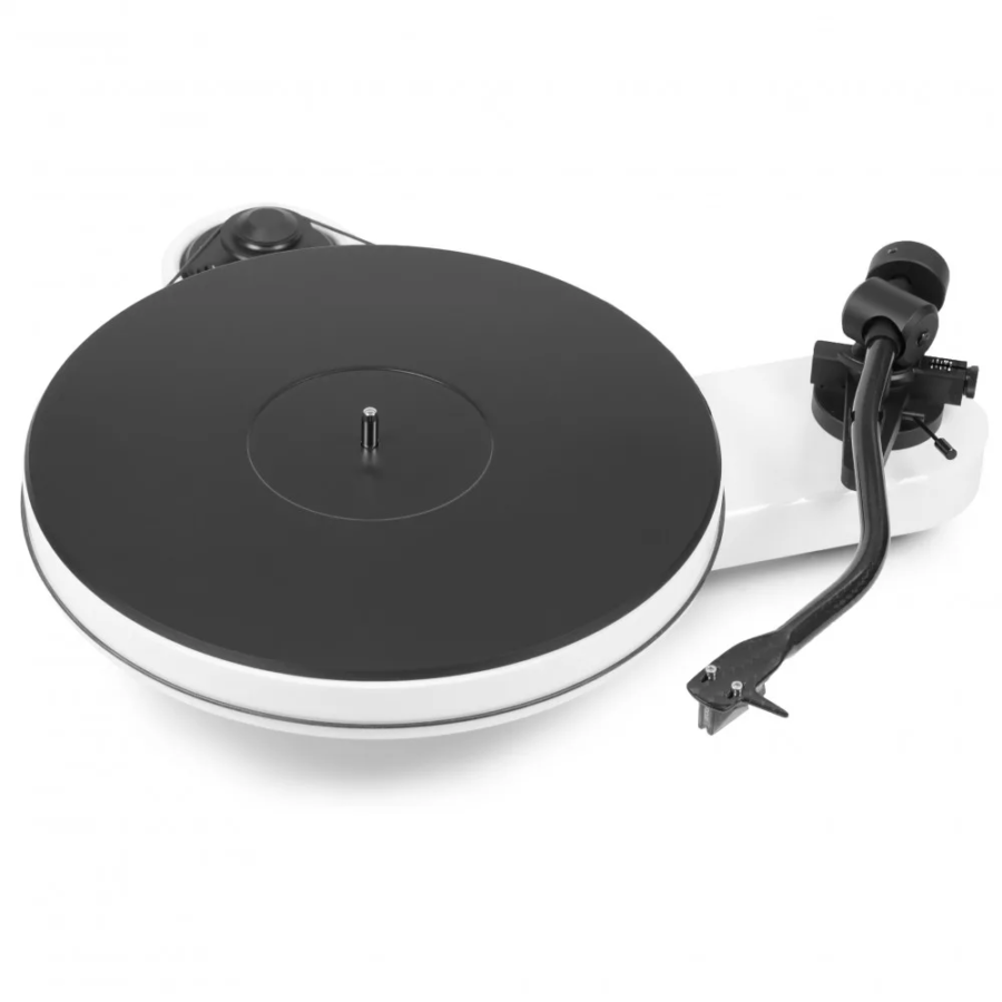 Pro-Ject RPM 3 Carbon analóg lemezjátszó Ortofon 2M Silver hangszedővel