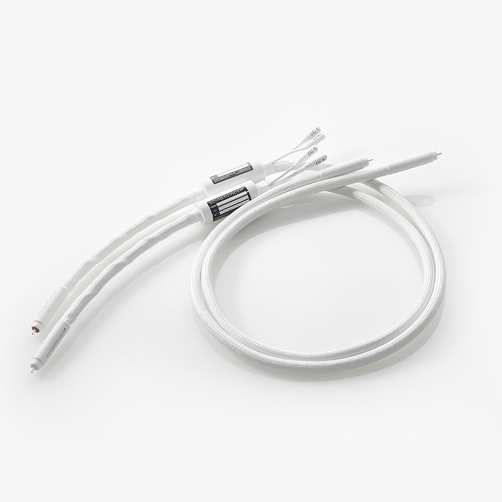 Schnerzinger Resolution Three RCA interkonnekt